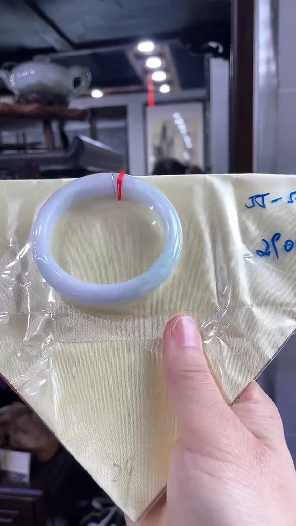 未镶嵌手镯翡翠55-56，89