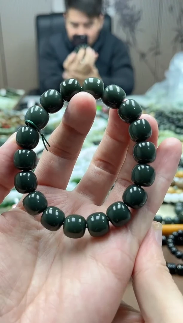 未镶嵌手链和田玉康*沙枣青12老型
