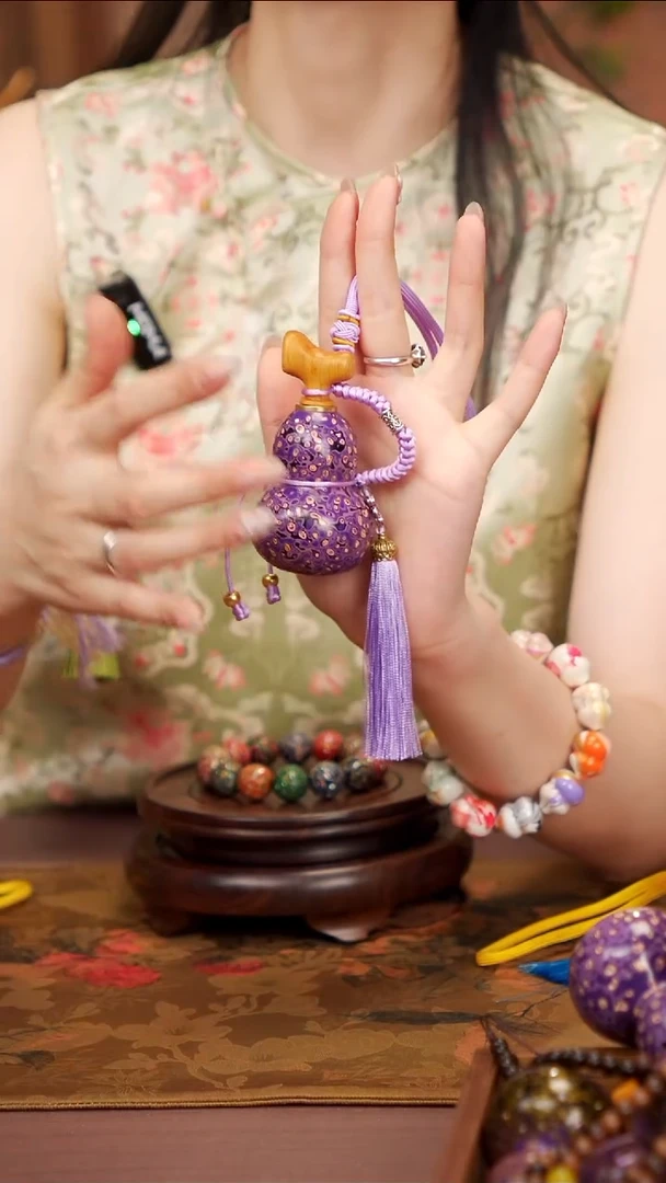 93易林大漆开口小葫芦----168