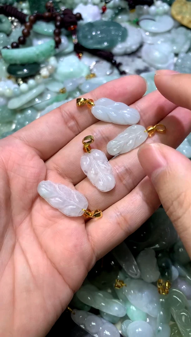 颈饰未镶嵌翡翠4