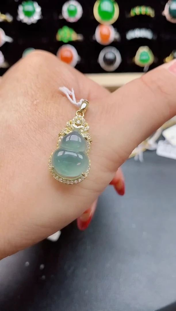 【闪购商品】翡翠吊坠(赠链)银S925镶嵌580550