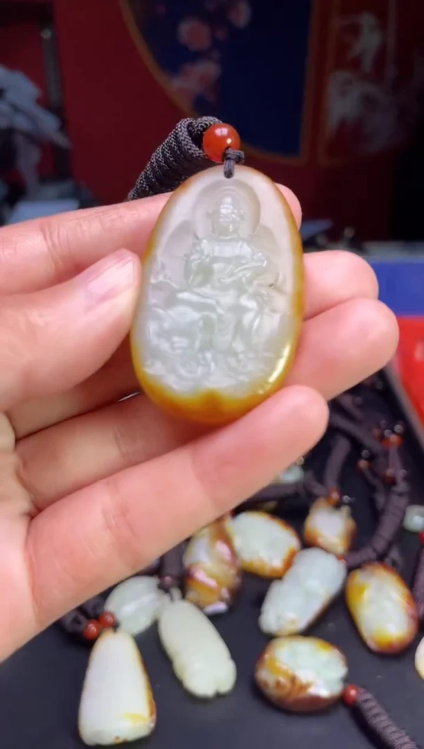 颈饰未镶嵌和田玉1