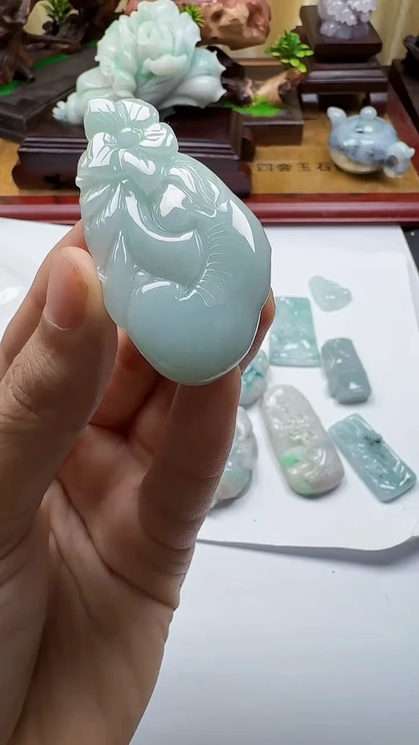 吊坠(不含链)未镶嵌翡翠1