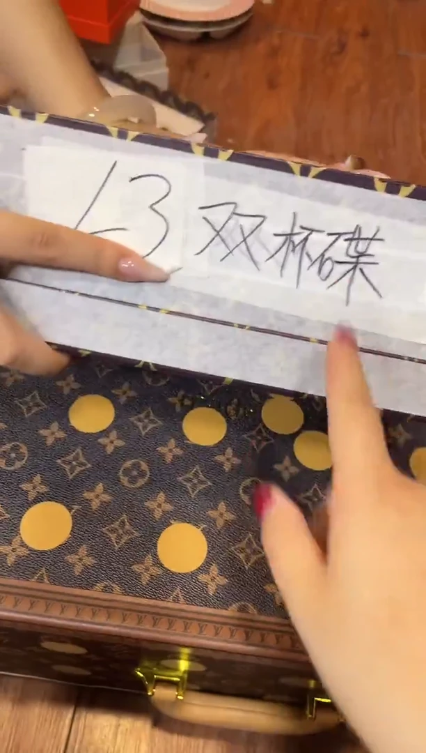 杯鸿辉家品牌瓷器，京东包邮！黑咖