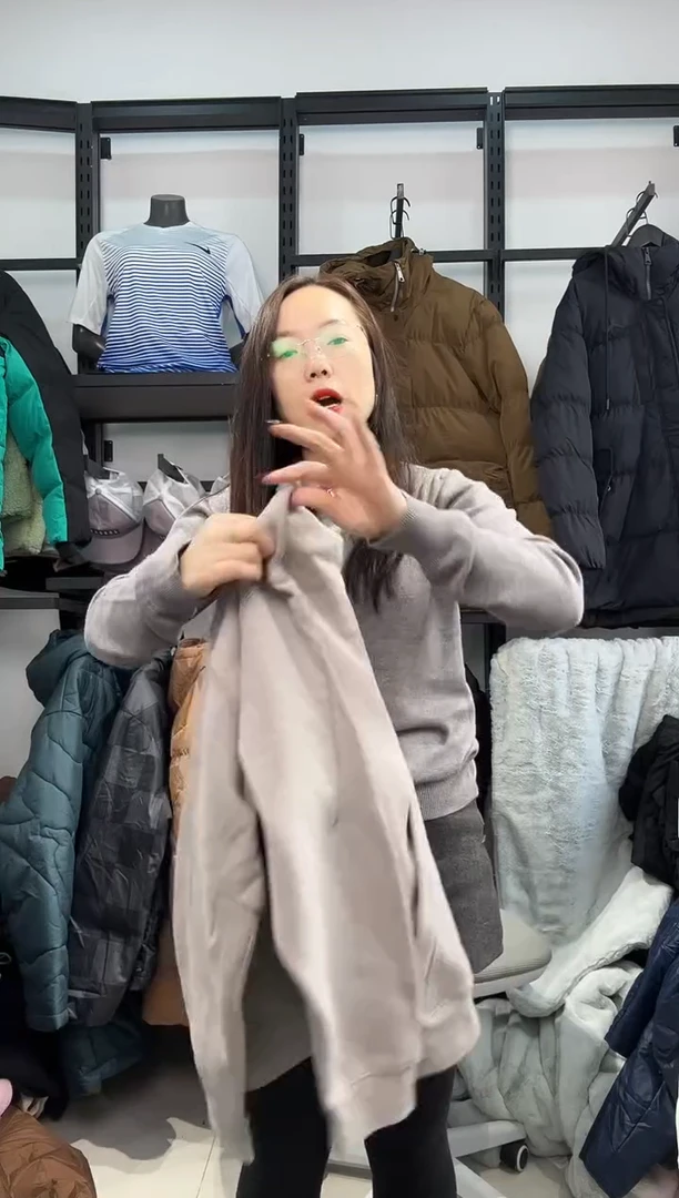 2340 闪购编码  运动卫衣裤以直播间过款为准 尺码  ·  170