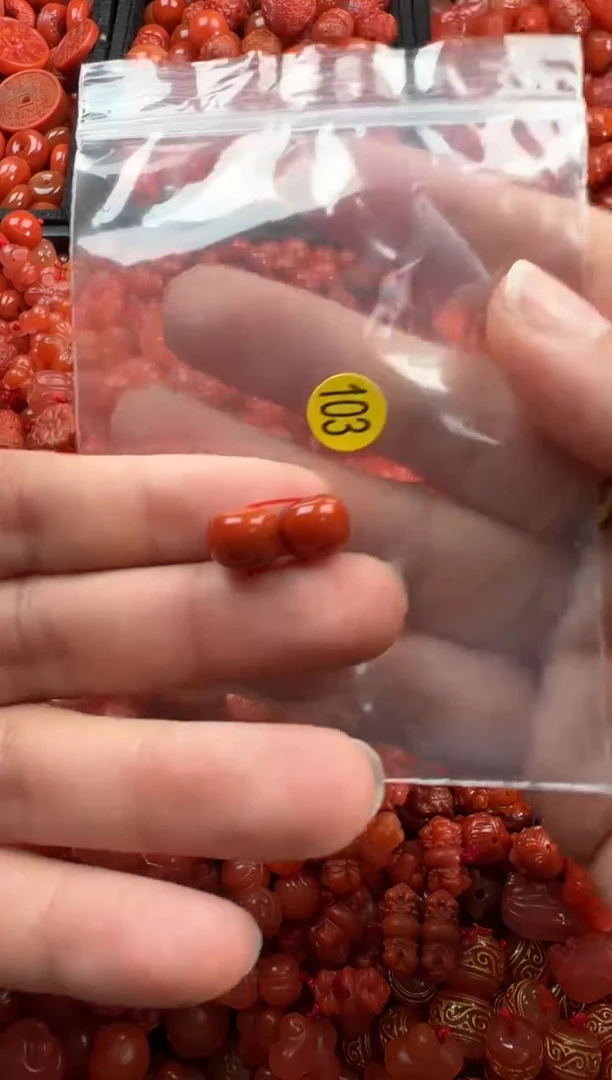 【闪购商品】南红玛瑙颈饰未镶嵌1