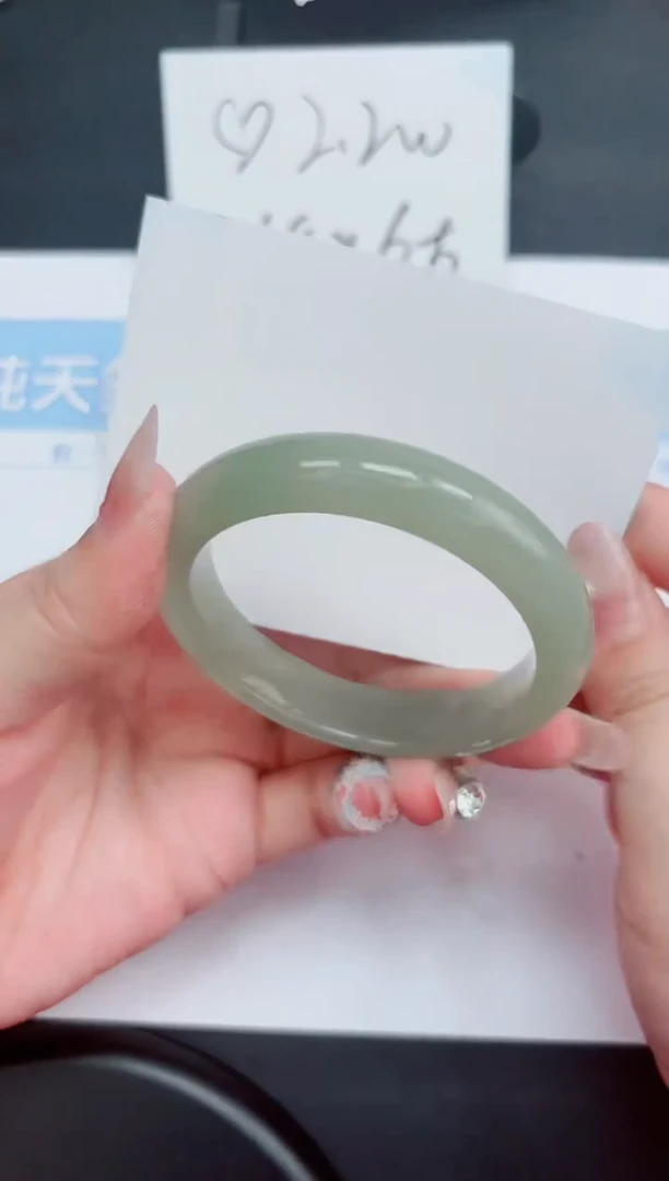 石英质玉手镯未镶嵌113-56.5