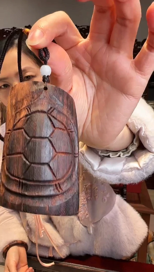 【闪购商品】降真香把件孤品雕刻（富甲）把件