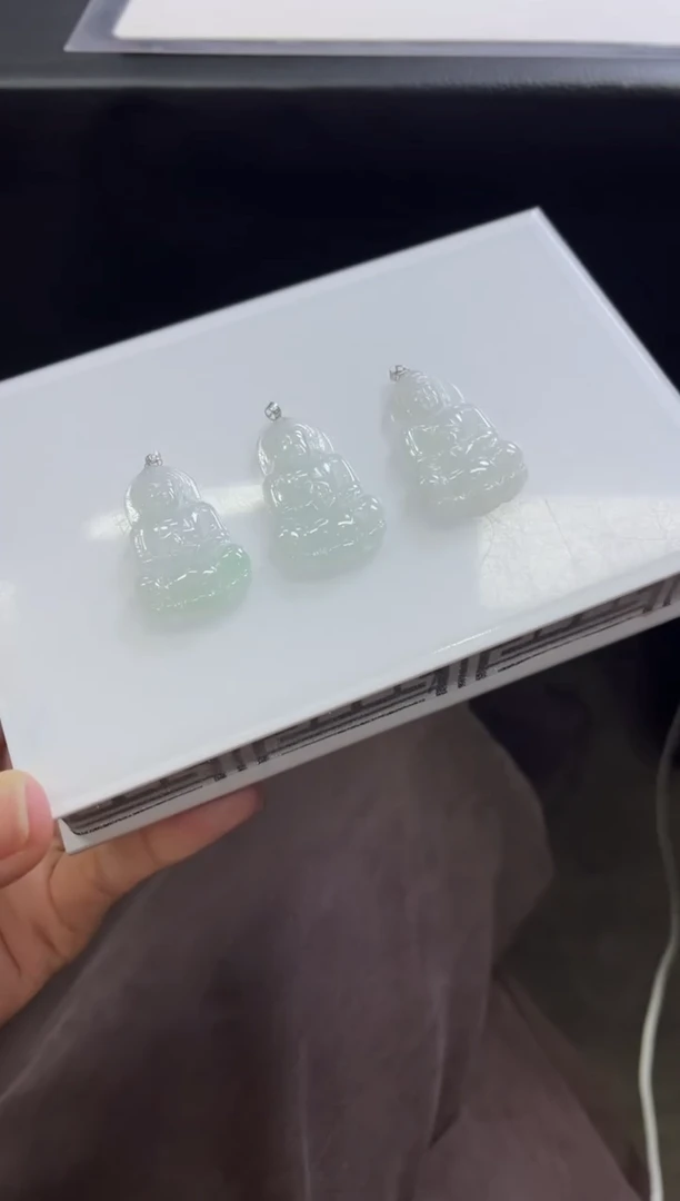颈饰18K金镶嵌翡翠D305/多样性发一件/配绳子