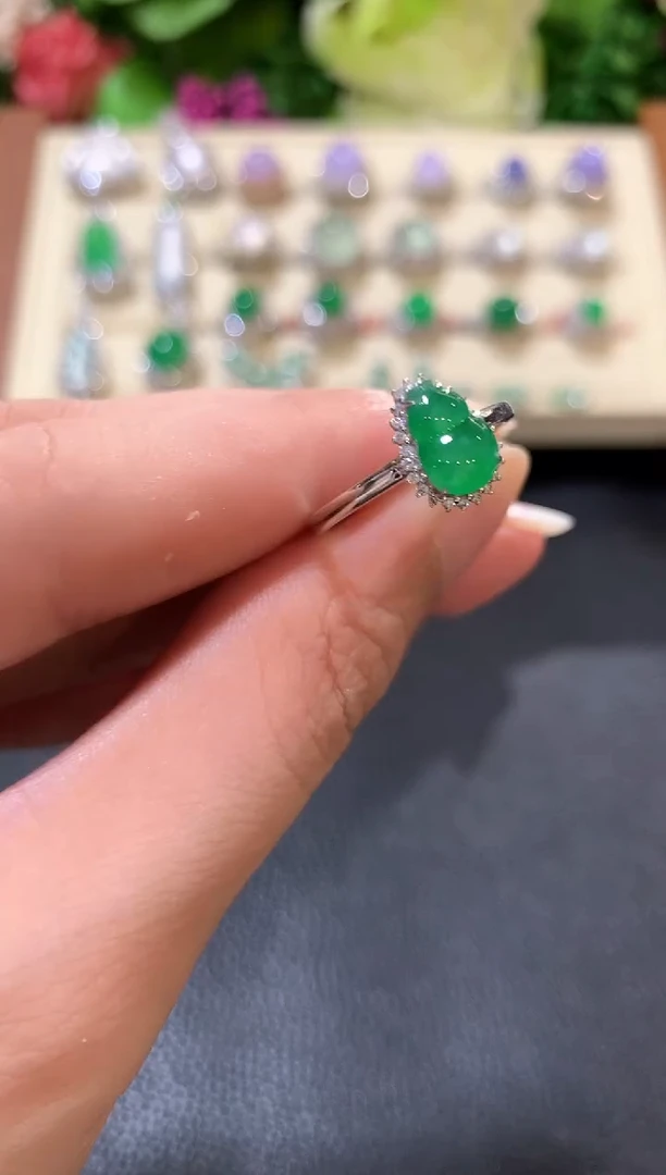 18K金镶嵌戒指翡翠z54