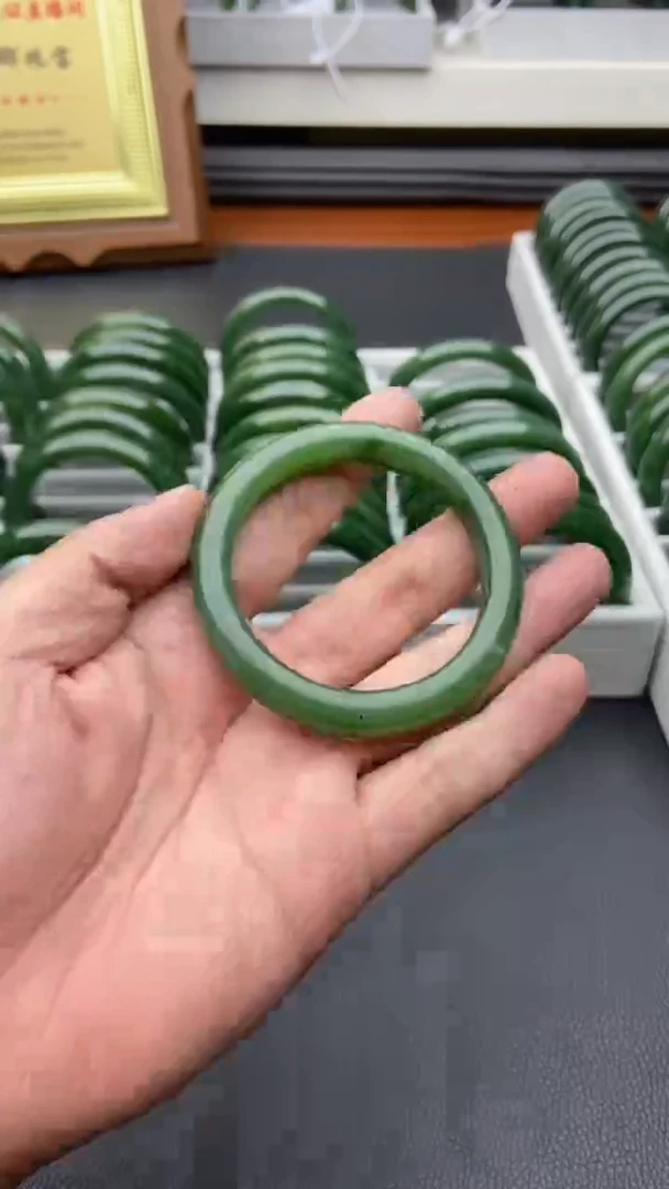 未镶嵌手镯和田玉（碧玉）24-56.4