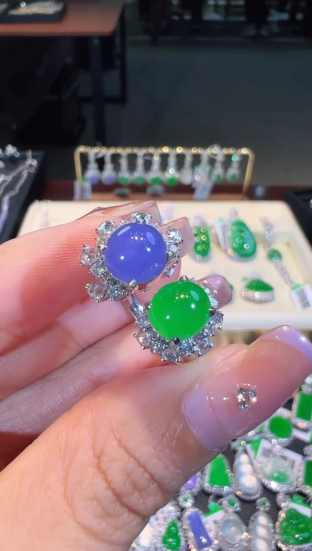 【闪购商品】翡翠戒指18K金镶嵌翡翠