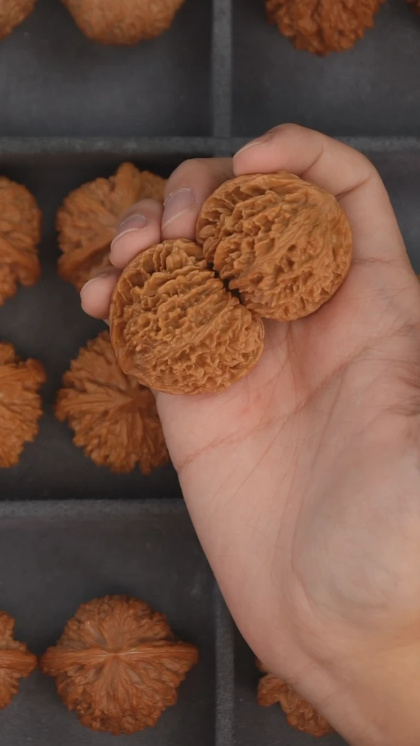 把件文玩核桃39左右团购血灯笼