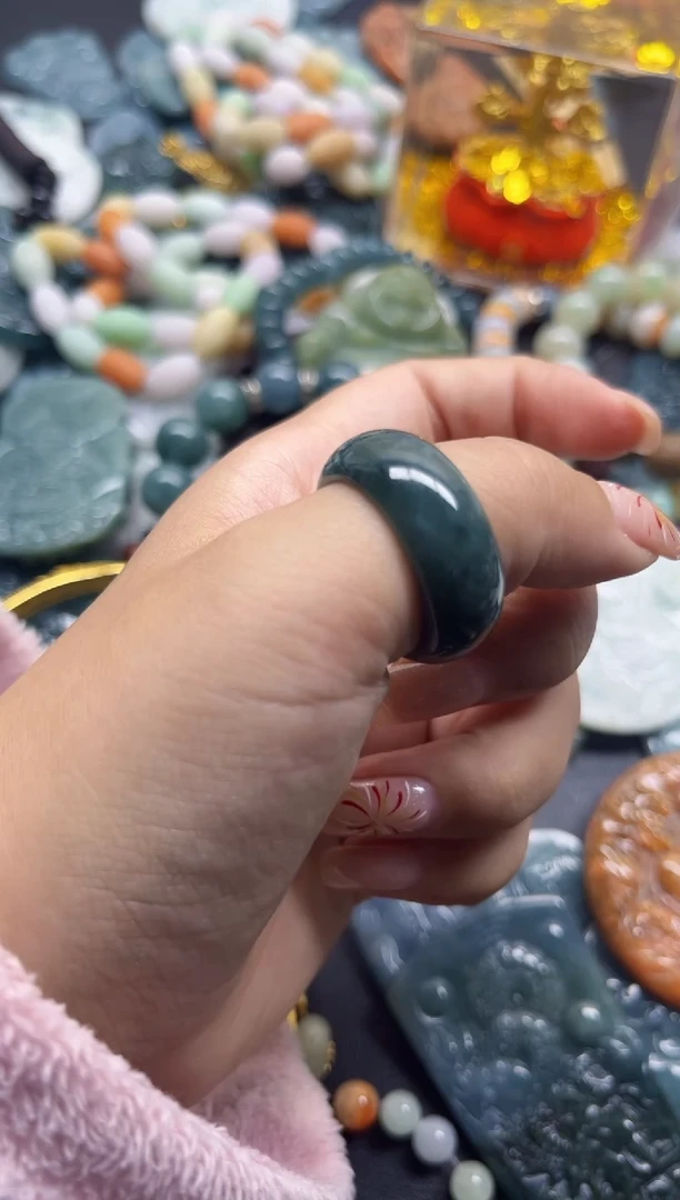 【闪购商品】翡翠颈饰未镶嵌翡翠