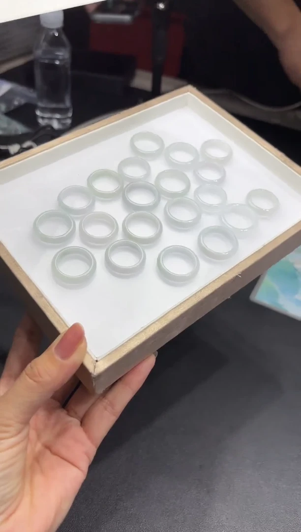 未镶嵌挂件翡翠多样性发一件R703057