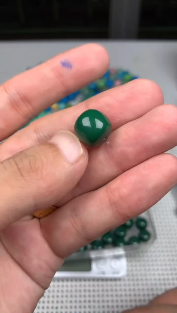 湖北配饰14号菠菜绿老型珠卡12
