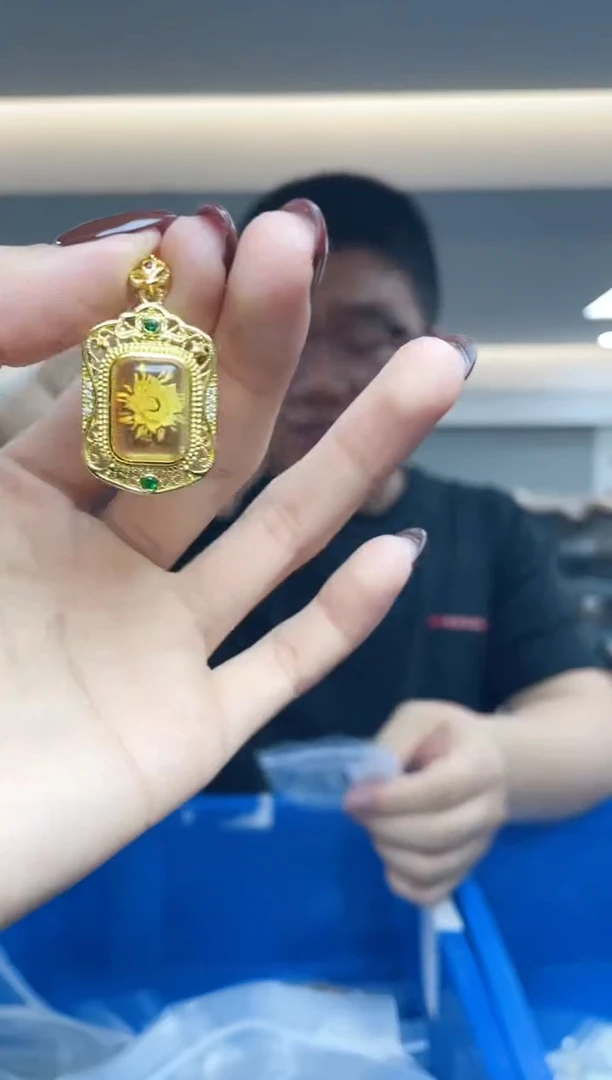未镶嵌蜜蜡裸石（多样性发一件）