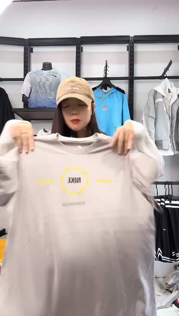 2722   编码  耐克卫衣服饰过款为准 尺码