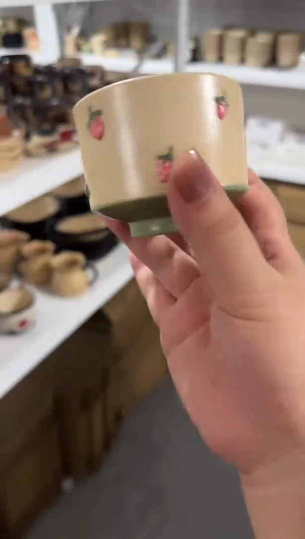 陶瓷草莓杯子【十里高温釉下彩陶瓷】