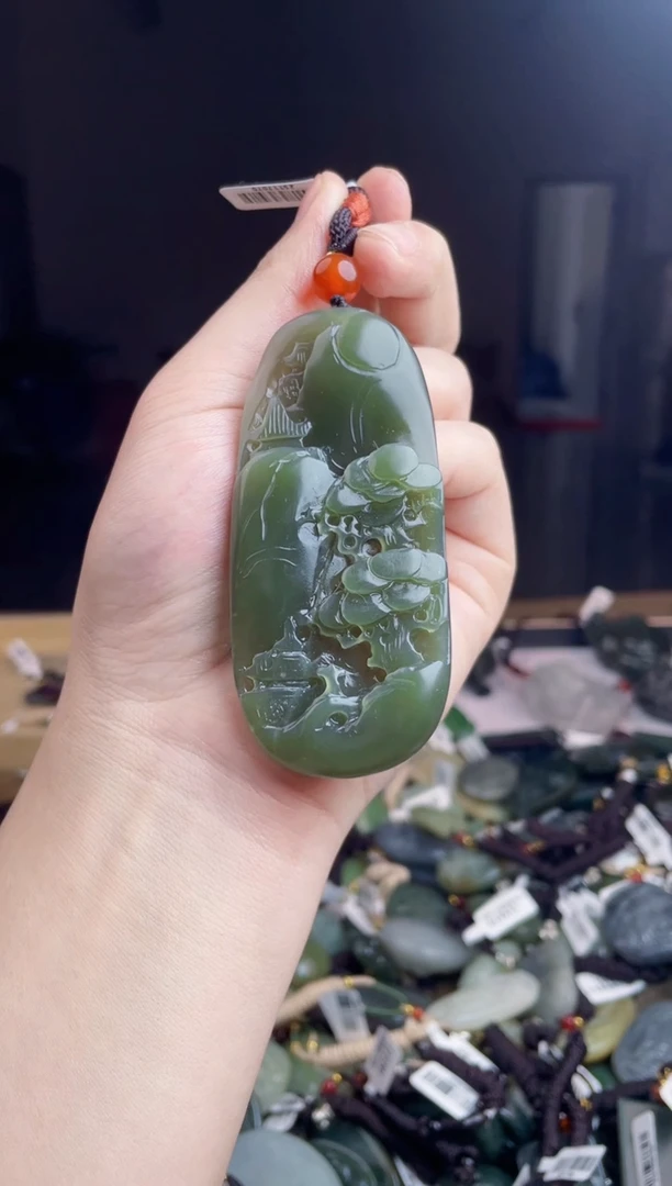 颈饰未镶嵌和田玉1