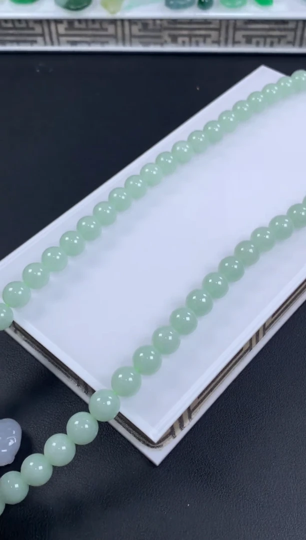 未镶嵌定制翡翠城*翡翠