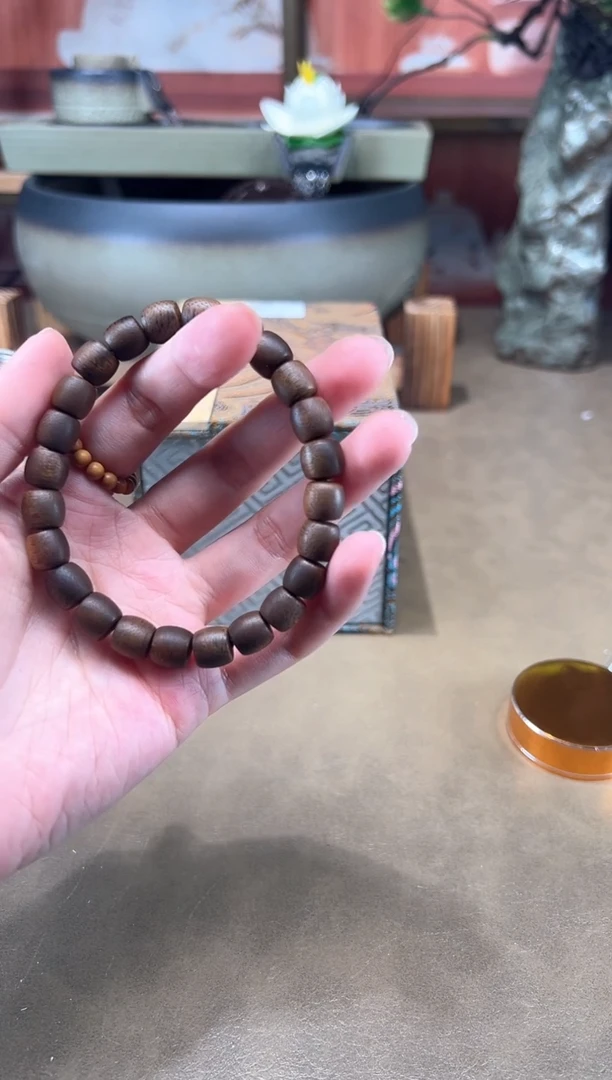 手串富森红土沉香手串C027