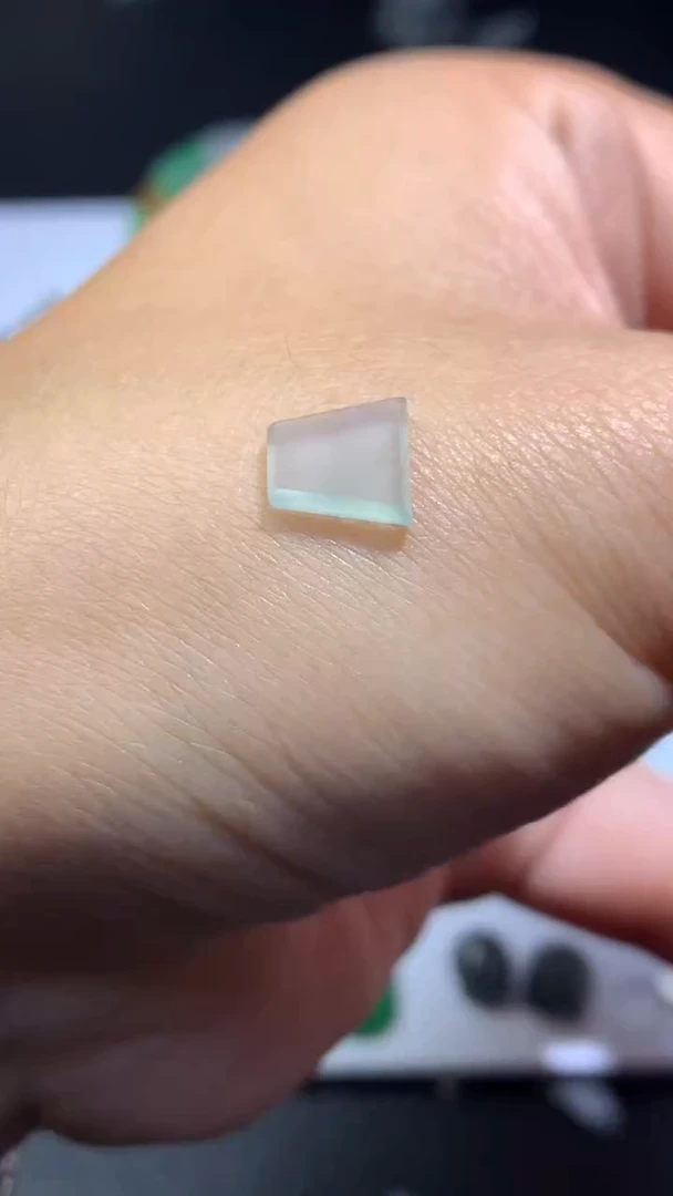 未镶嵌定制翡翠毛货