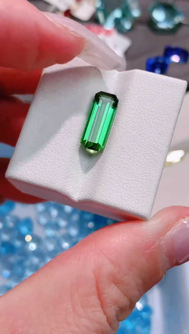 未镶嵌珠宝半成品碧玺3.06ct