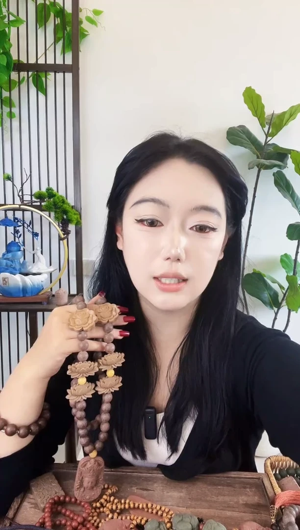 泥塑龙涎加参茸脖挂一个
