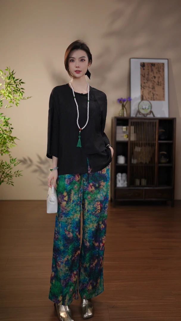 GONG QUE【念川】新中式蚕丝香云纱暗纹花萝圆领七分袖上衣 3059