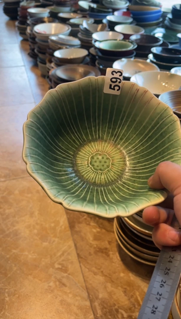 【闪购商品】瓷片593  绿色花瓣碗1个