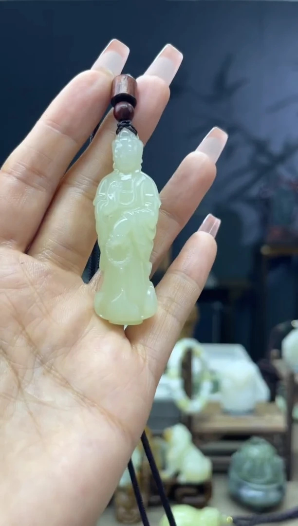 颈饰未镶嵌和田玉1
