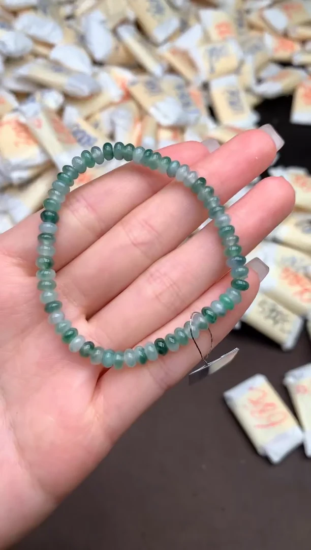 【闪购商品】翡翠手串未镶嵌—