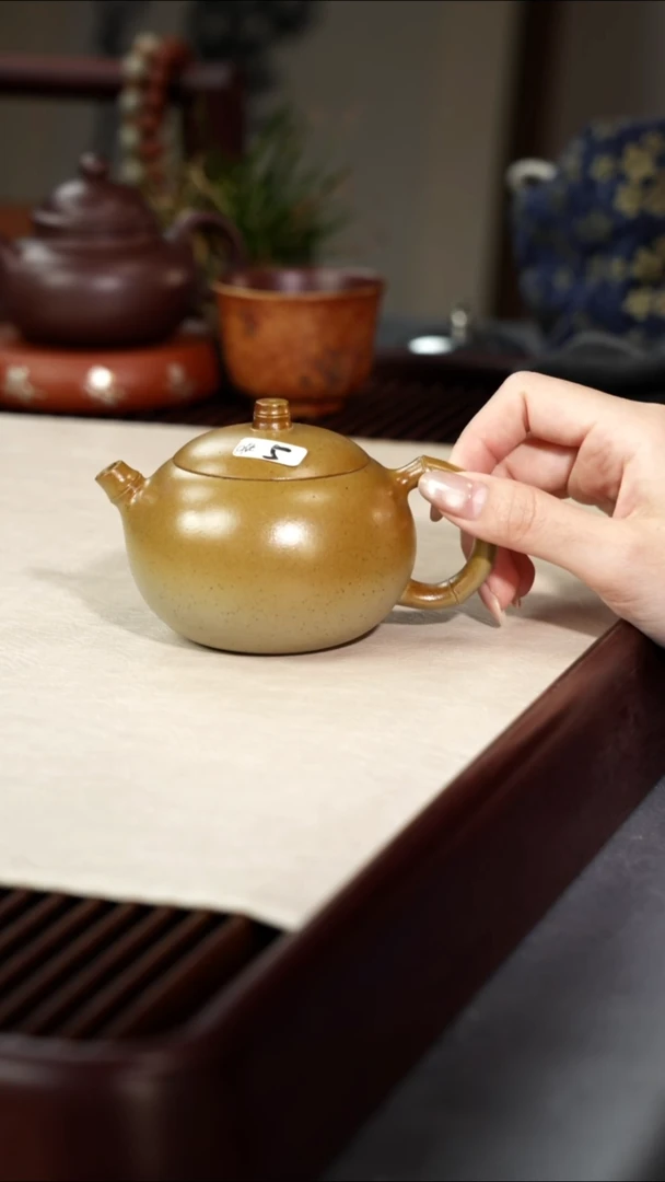 茶壶紫砂竹节西施-本山绿泥-柴烧  晚5号