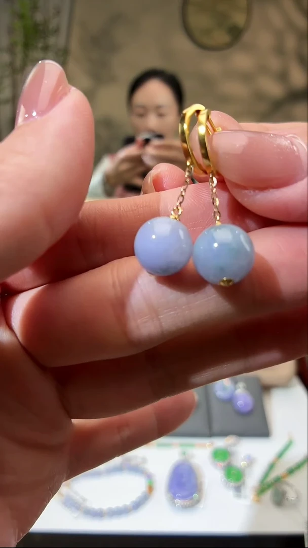 18K金镶嵌翡翠耳饰耳饰