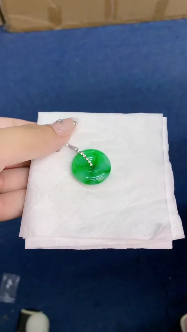 翡翠18K金镶嵌吊坠(不含链)1