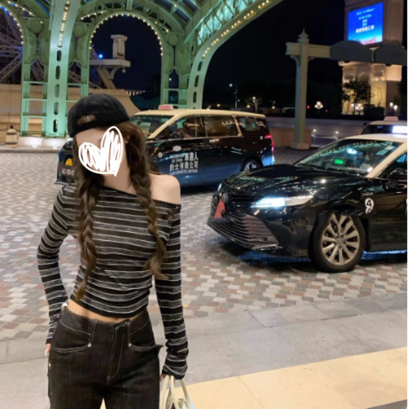 6-8运补2025年早秋新款美肩狙击松弛美式条纹斜肩恤修身显瘦纯欲