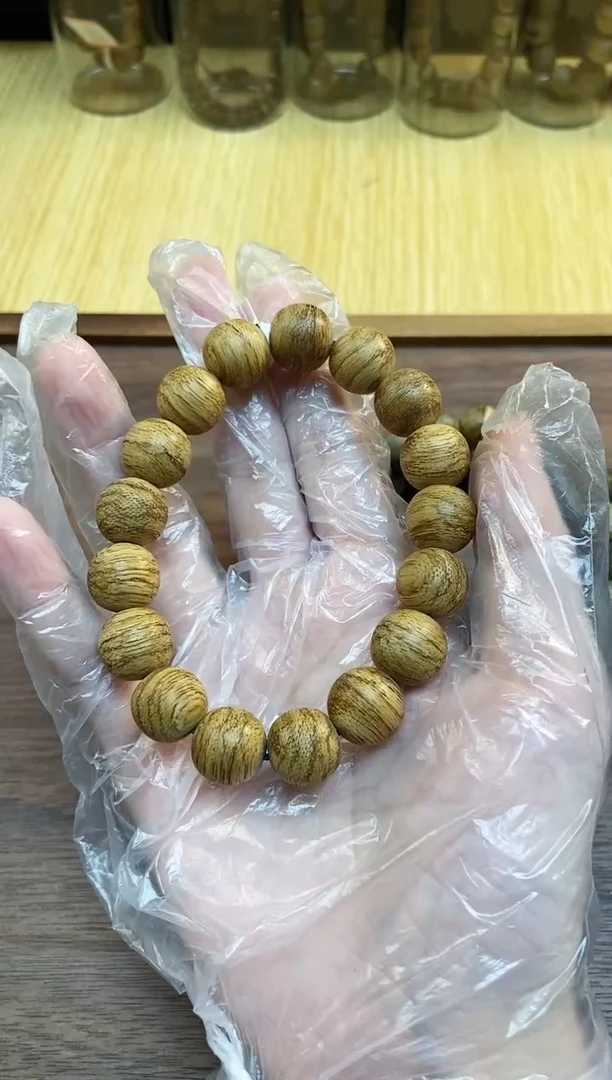 沉香手串CL3968-2东马土沉天然野多样性发一