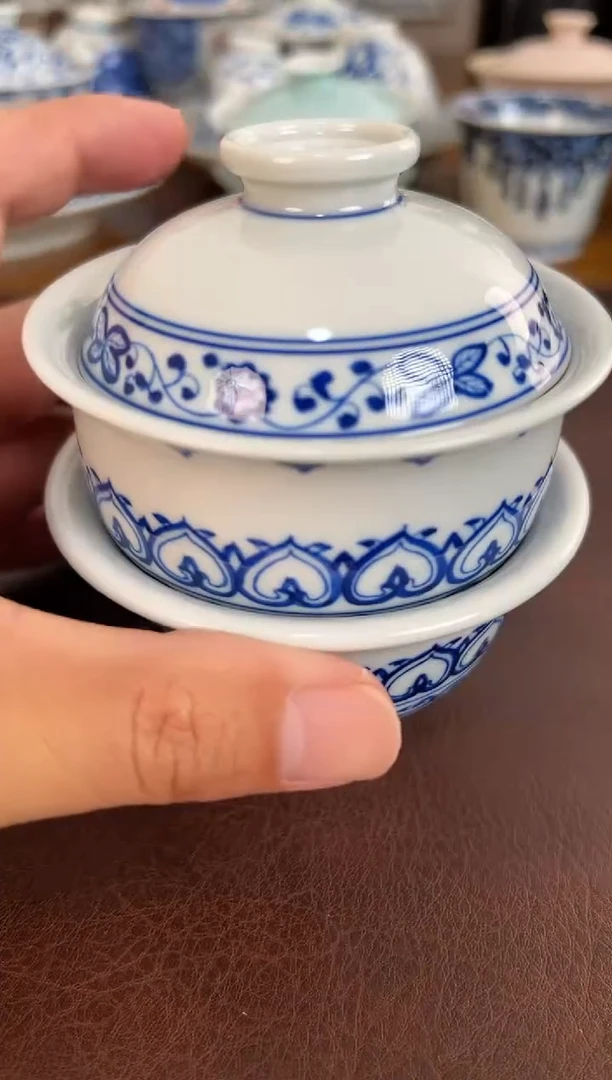 照夜白青花鸡心宝象套组