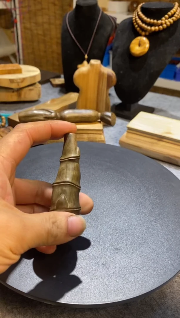 小叶金丝楠木手把竹节