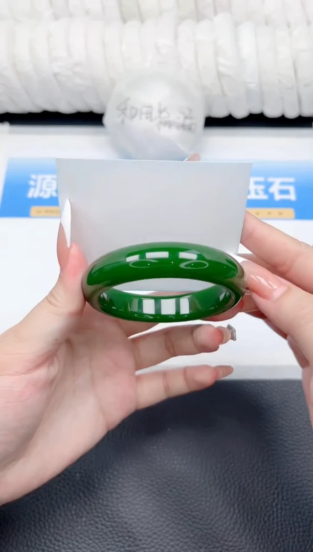 和田玉手镯未镶嵌62-菠菜57.5