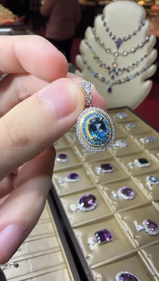 颈饰银S925镶嵌托帕石吊坠伦敦蓝