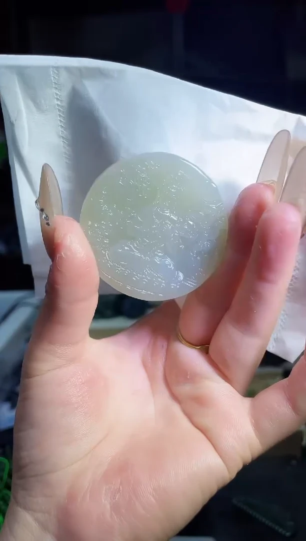 和田玉未镶嵌颈饰1