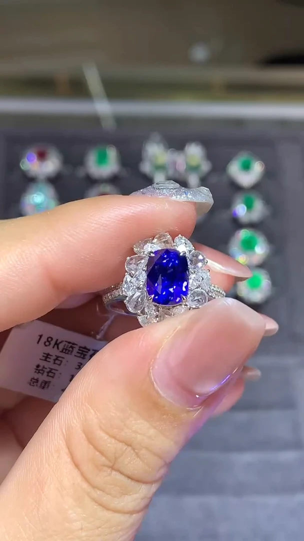 戒指蓝宝石18K金镶嵌3.12CT