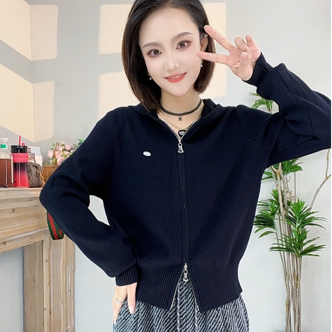 春秋款连帽卫衣开衫外套针织加厚款毛衣显瘦休闲风格