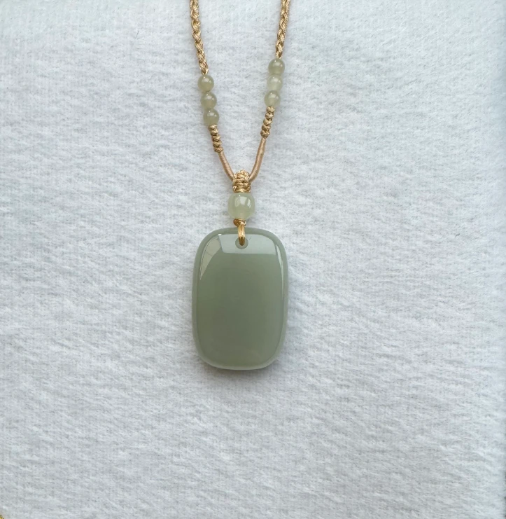 碧雲珠宝 和田玉高冰晴水无事牌 35mm 精美时尚