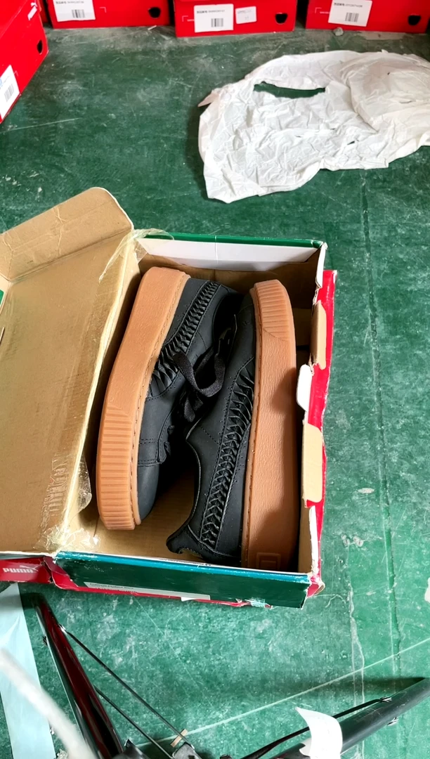 彪马时尚休闲运动鞋35.5M  DD85