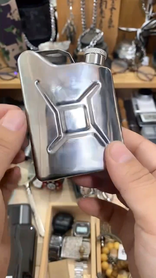 瓷片闪购商品  如图所示