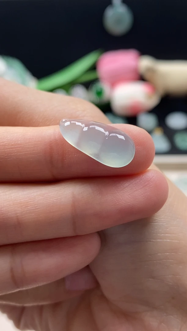 【闪购商品】翡翠颈饰未镶嵌翡翠冰晴福豆