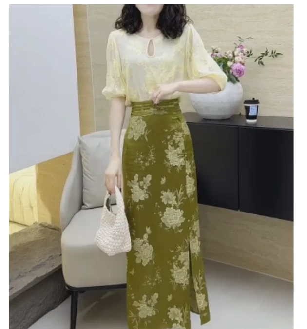 2025夏季时尚潮流百搭精品女装青RIE2